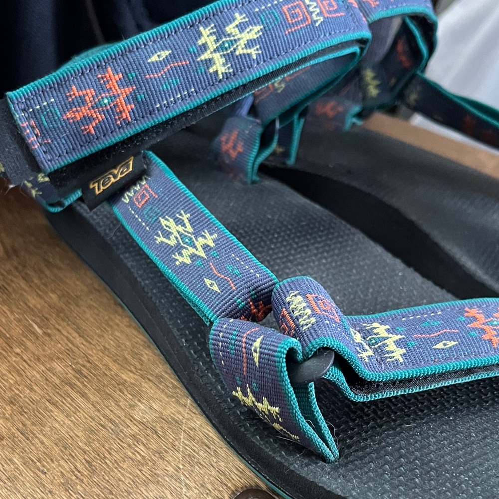 Teva Multicolor Original Universal Lizard Sandals Men’s size 10